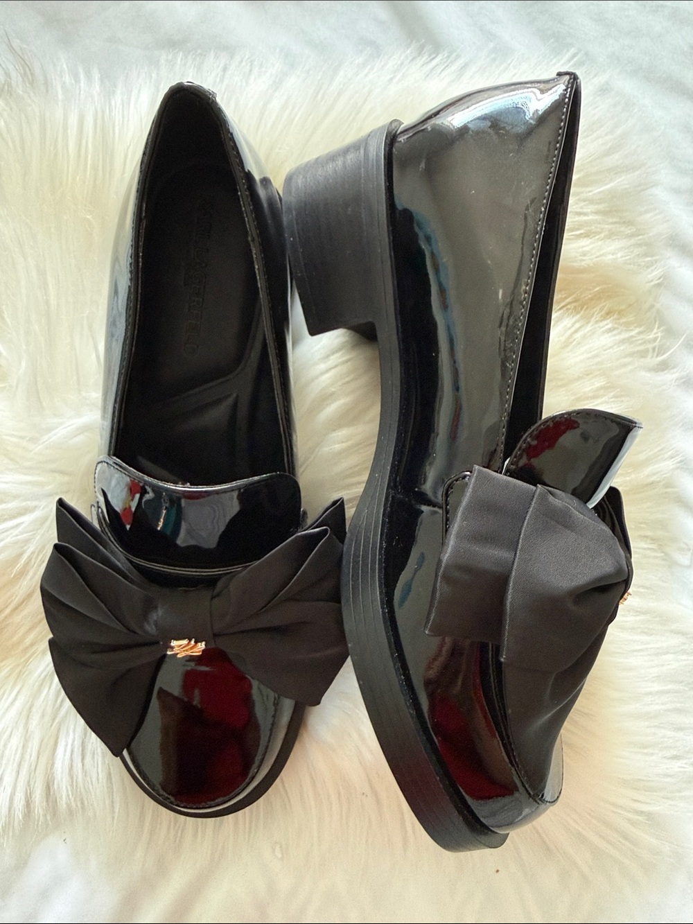 NEW Camilla loafers from KARL LAGERFELD PARIS. Black Patent Bow Loafers